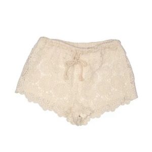 A. Peach
Size S Shorts